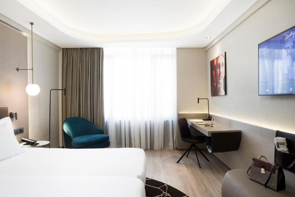 RADISSON BLU PARK HOTEL 