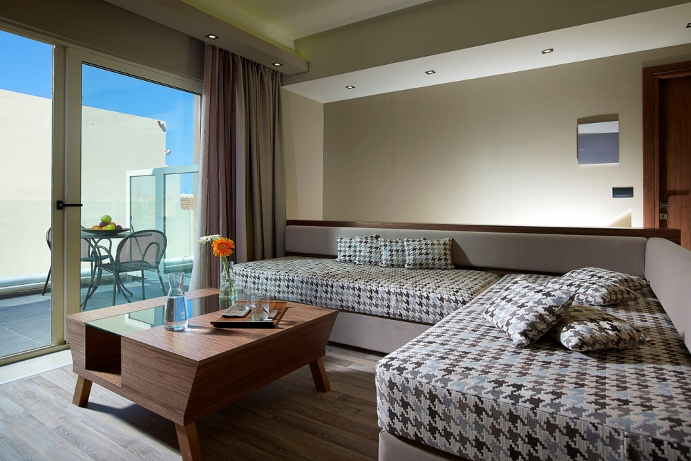 ELOTIS SUITES