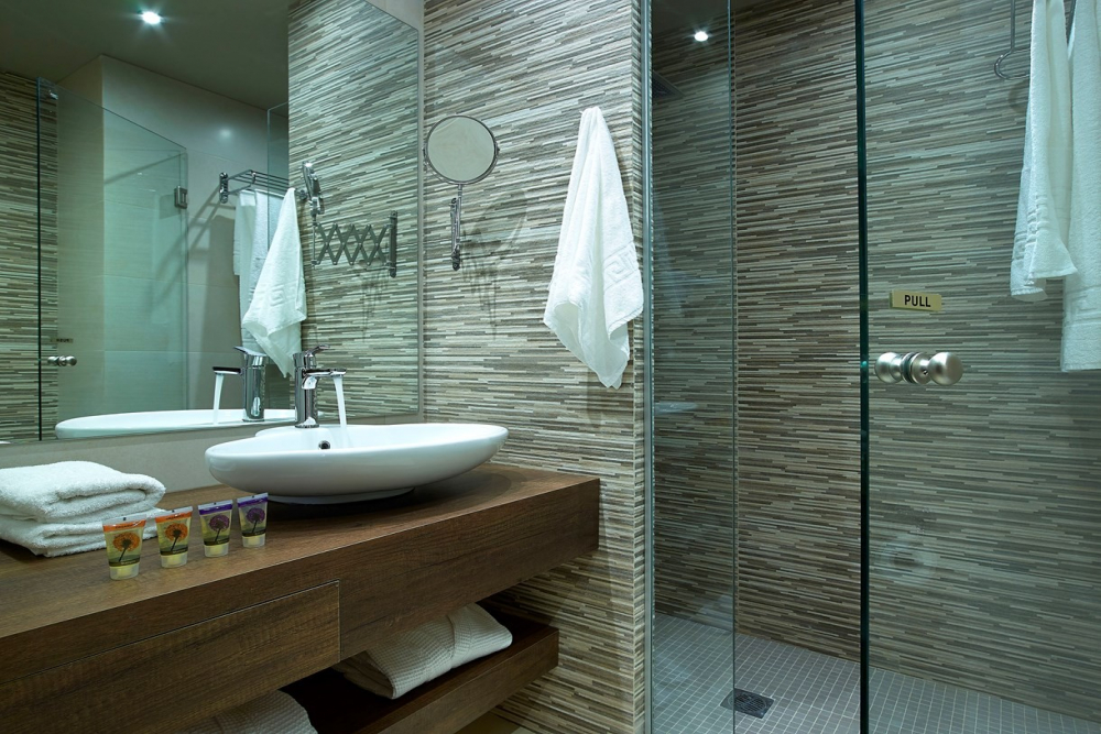 ELOTIS SUITES