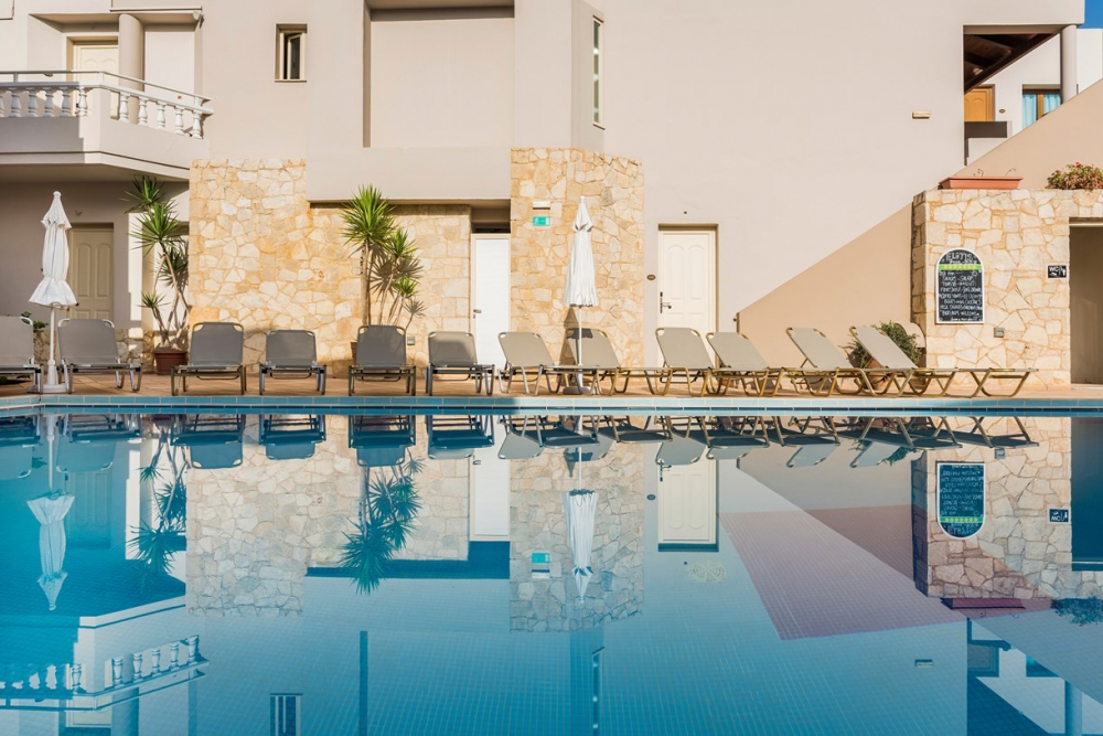 ELOTIS SUITES