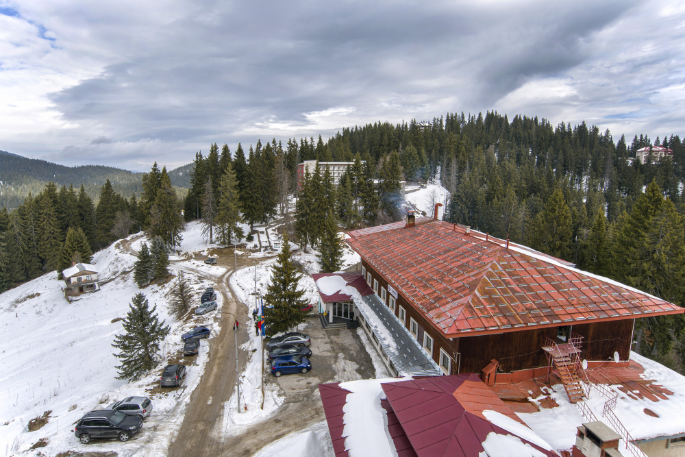 КАМЕНА