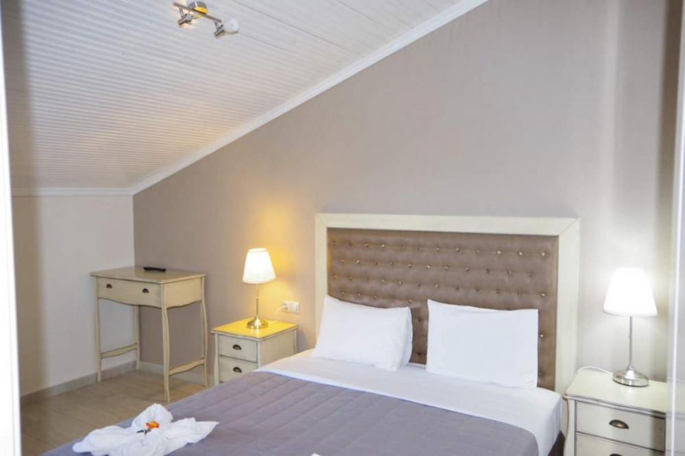 RACHONI BAY - RESORT