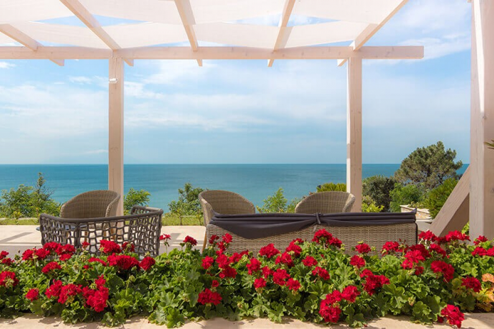 KING MARON BEACH HOTEL AND SPA