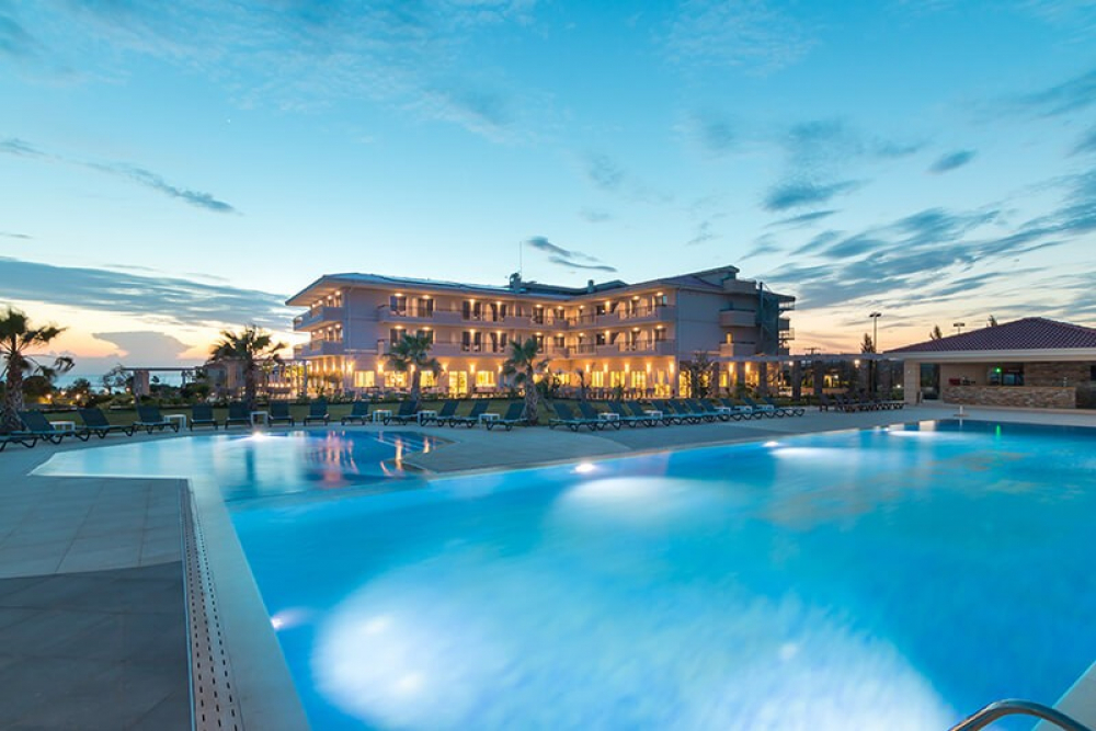 KING MARON BEACH HOTEL AND SPA