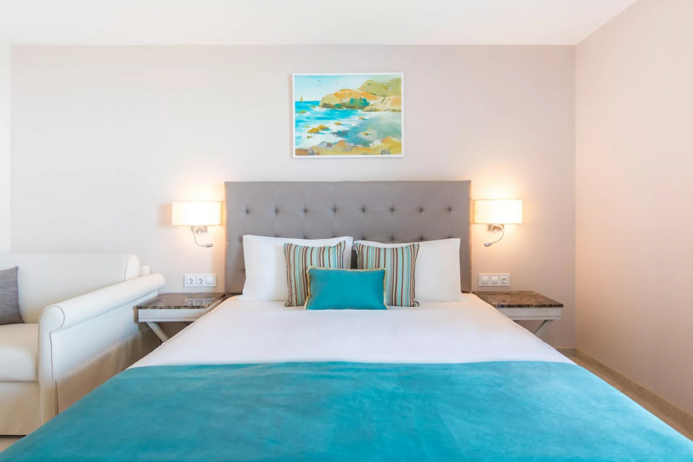KING MARON BEACH HOTEL AND SPA