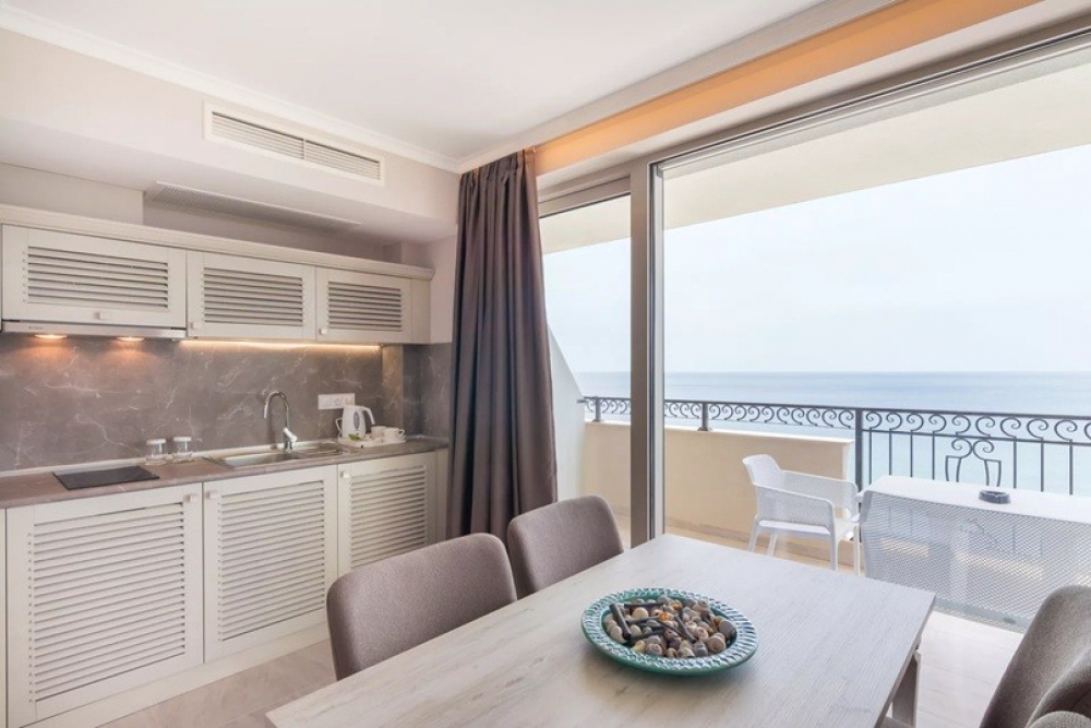 KING MARON BEACH HOTEL AND SPA