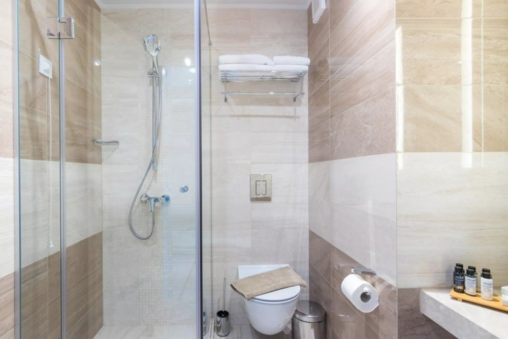 KING MARON BEACH HOTEL AND SPA