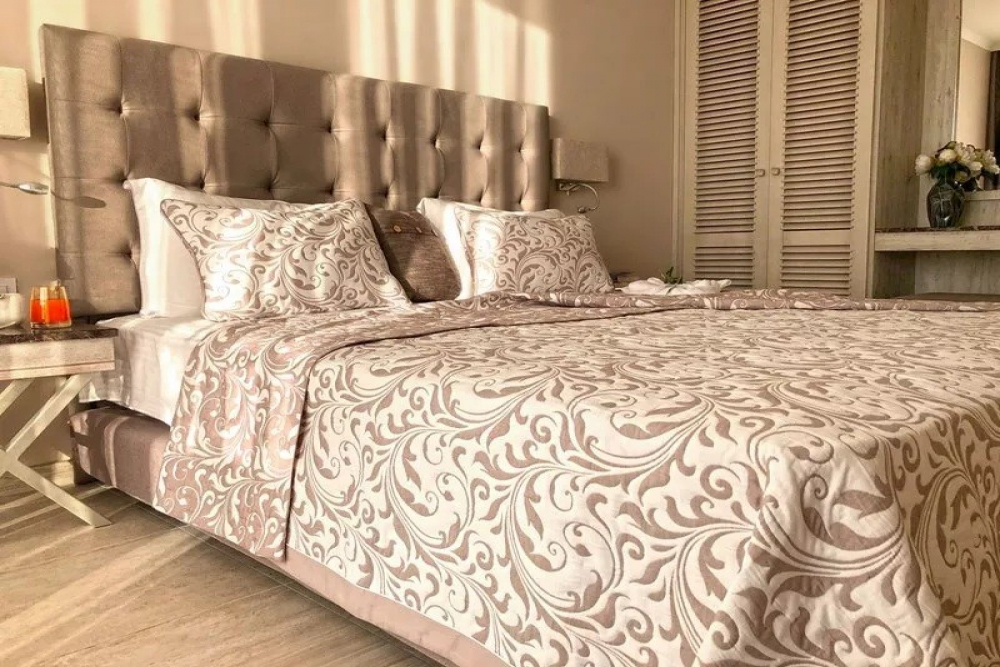 KING MARON BEACH HOTEL AND SPA