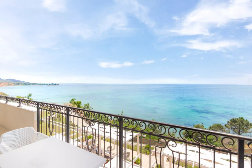 KING MARON BEACH HOTEL AND SPA