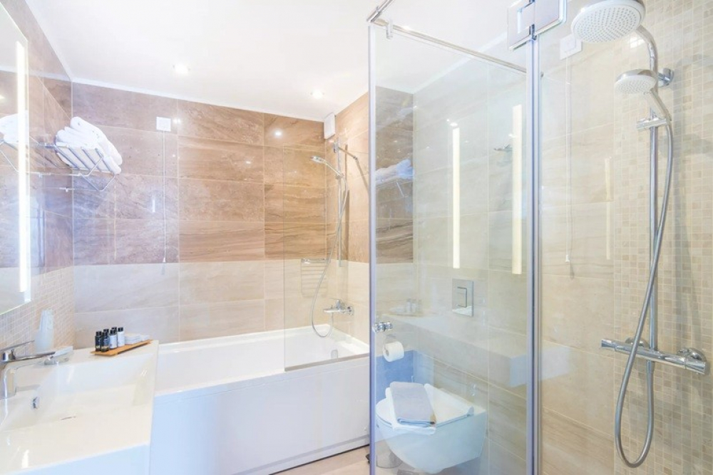 KING MARON BEACH HOTEL AND SPA