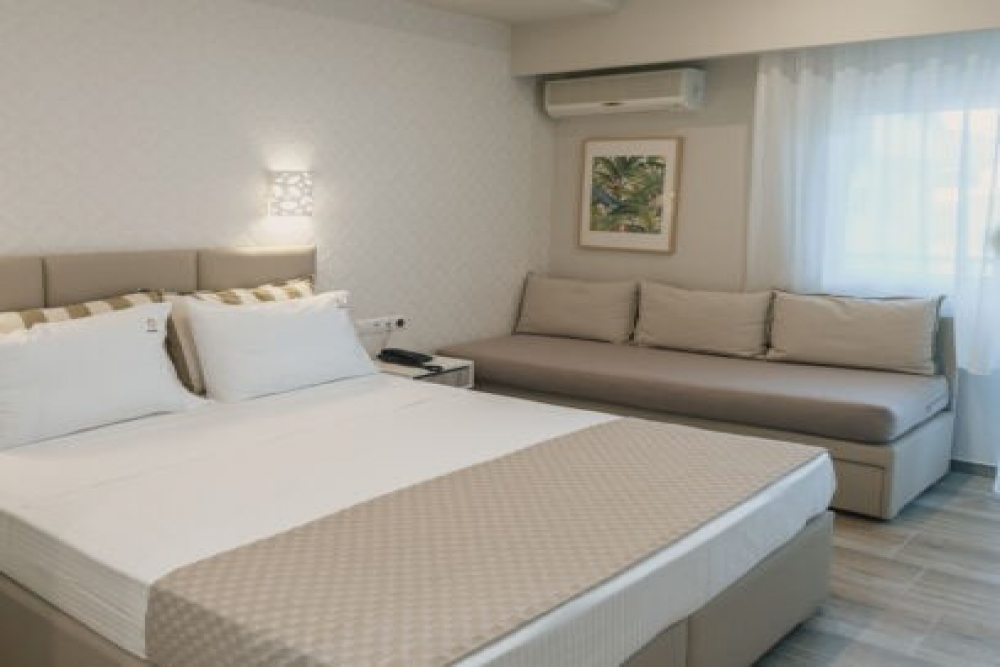 AMMOS BEACH SEASIDE LUXURY SUITES