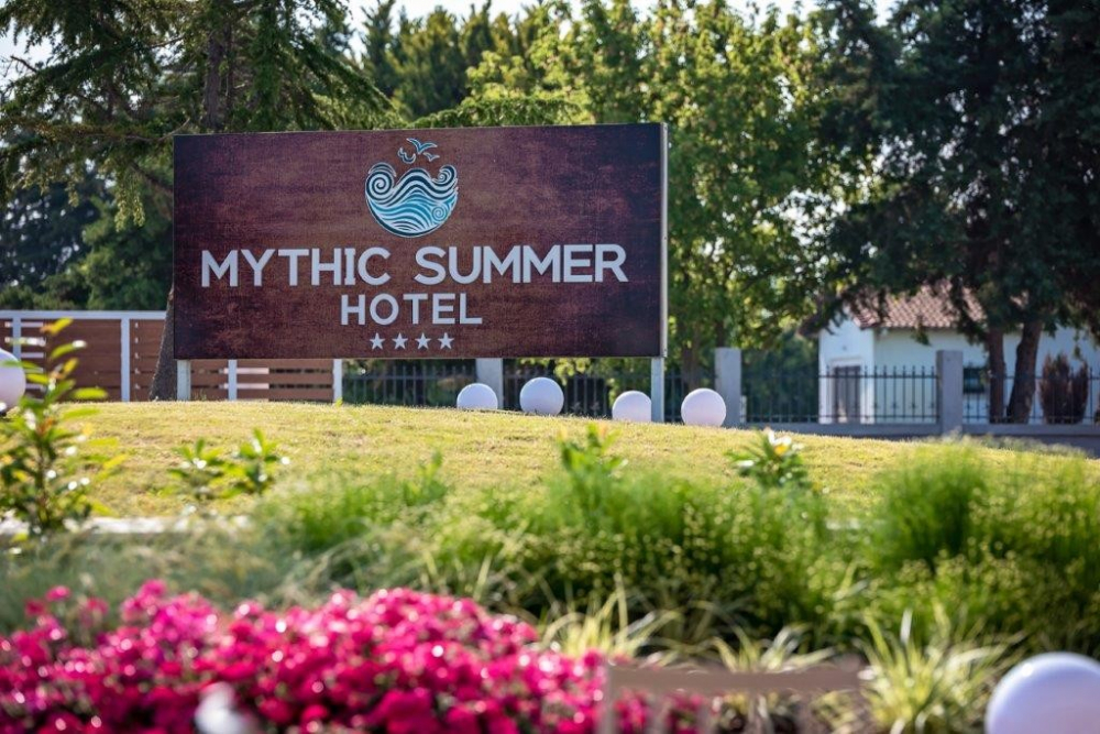 MYTHIC SUMMER HOTEL
