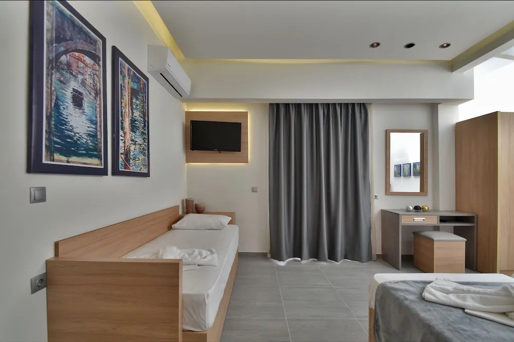 DAFNI PLUS HOTEL