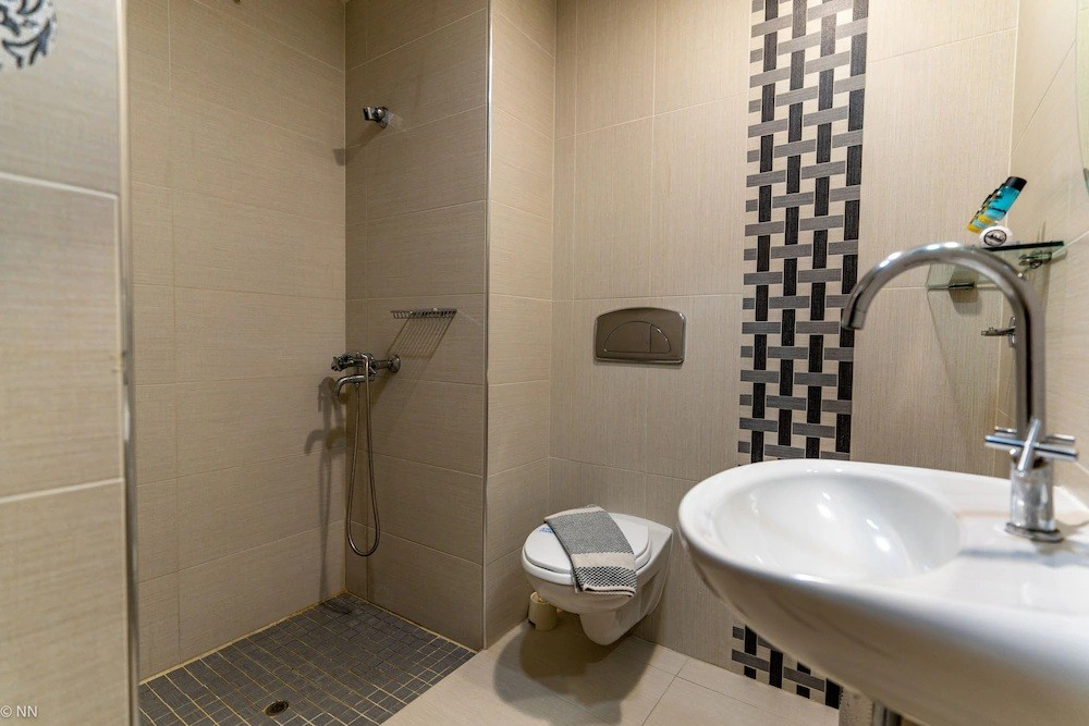 DAFNI PLUS HOTEL