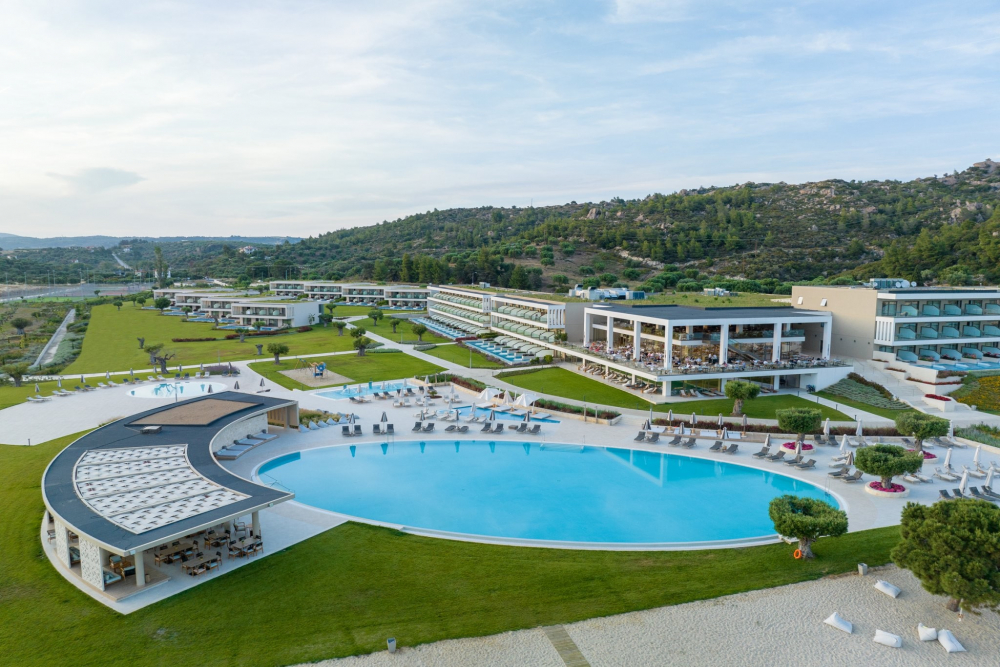 AMMOA LUXURY HOTEL AND SPA RESORT