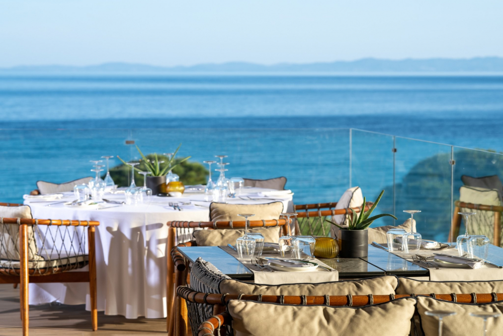 AMMOA LUXURY HOTEL AND SPA RESORT