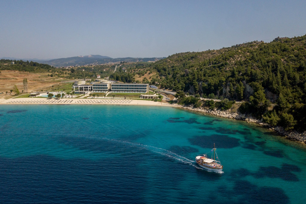 AMMOA LUXURY HOTEL AND SPA RESORT