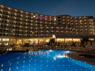 Почивка 2025 на първа линия в Сл. Бряг, All Inclusive до 06.07 в Хотел Нептун Бийч