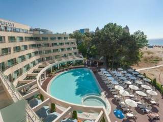 Спокойна ваканция 2026 до плажа в Слънчев бряг, All Inclusive след 23.08 в Хотел Жерави Бийч