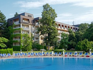 Лятна почивка в КК Ривиера, All Inlcusive оферта до 15.07 и след 25.08 в хотел Лотос