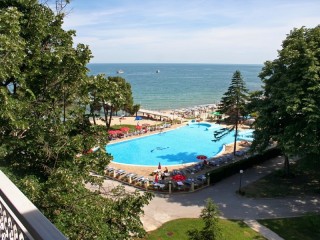 Лятна почивка в КК Ривиера, All Inlcusive оферта до 15.07 и след 25.08 в хотел Лотос