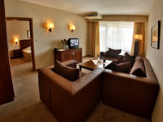 Лятна почивка в КК Ривиера, All Inlcusive оферта до 15.07 и след 25.08 в хотел Лотос