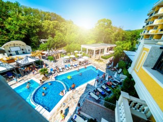 Лято 2026 на Първа линия в Обзор, All Inclusive с плаж до 05.07 в Хотел Марина Сандс