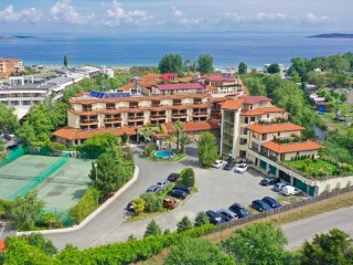 Лятна почивка 2026 на плаж Златна рибка, All Inclusive с безплатен плаж до 10.07 в Хотел Лагуна Бийч