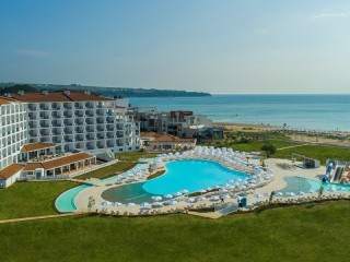 Супер оферта за Първа линия в Обзор лято 2026, All Inclusive с включен плаж до 03.07 в Сънрайз Блу Меджик Ризорт