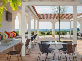 Супер оферта за Първа линия в Обзор лято 2026, All Inclusive с включен плаж до 03.07 в Сънрайз Блу Меджик Ризорт