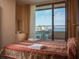 Лято 2026 до плажа на ММЦ Приморско, All Inclusive до 06.07 и след 21.08 в Престиж Сити 2