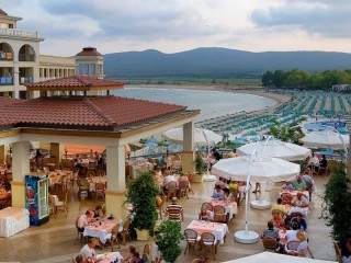 Лято 2026 на първа линия в Дюни, Аll inclusive след до 14.07 и след16.08 в Марина Роял Палас