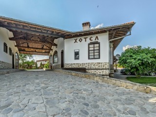 СПА в новата Тракийска резиденция Старосел, уикенд цена на ден за двама полупансион и вътрешен басейн