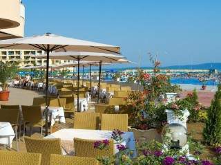 Лято 2026 на плажа в Дюни, All inclusive на първа линия след до 14.07 и след 16. 08 в Хотел Марина бийч