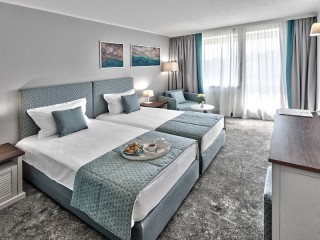 СПА почивка в Интерхотел Сандански, Стая лукс за двама със закуска и вечеря през седмицата