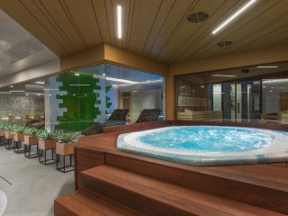 Уикенд сред природата на Тревненския Балкан, със закуска за двама и СПА център в Комплекс Чукара