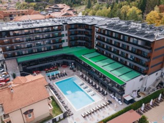 Бляскаво посрещане на 2026-та в Sante SPA Hotel, 3 дни с Празнична вечеря за двама