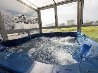 До Банско с 2 минерални басейна, стая за двама с вечери през уикенда в Хотел Римска Баня