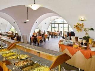 All Inclusive след 26.08 на самия плаж в Албена с безплатен плаж в хотел Нона