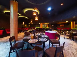 На първа линия с шезлонг и чадър на плажа, Ultra All Inclusive с плаж до 02.07 в хотел Адмирал