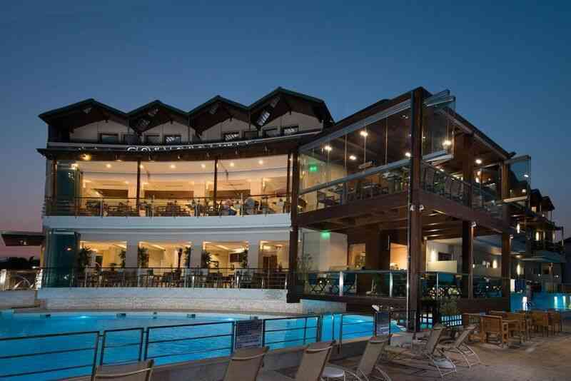 5 дни със закуска за двама през юни 2026 в Cosmopolitan Hotel & Spa