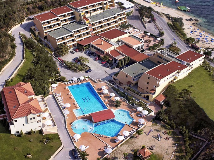 5 дни полупансион за двама през септември в Xenios Theoxenia Hotel